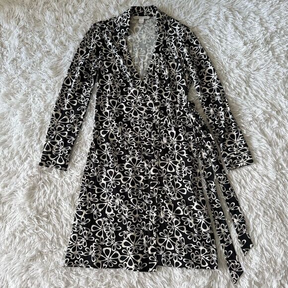 Diane Von Furstenberg New Jeanne Two Signature Long Sleeve Wrap Dress Size 6 - Picture 6 of 10
